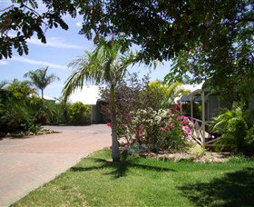 Banjos Overnight & Holiday Units - Accommodation Gold Coast 3