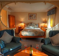 Honeysuckle Cottages and The Rocks Restaurant - Gold Coast 4U