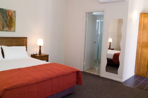 Coachmans Inn Warwick - Accommodation Gold Coast 0