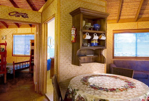 Straddie Bungalows - Accommodation Gold Coast 2