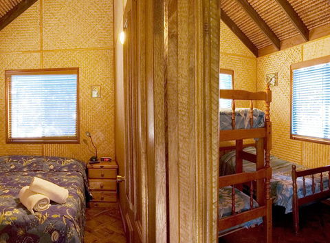 Straddie Bungalows - Accommodation Gold Coast 4