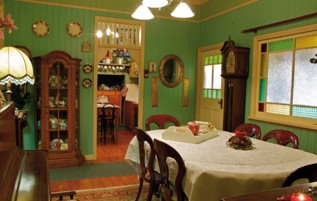 Marys Place - Accommodation Gold Coast 5