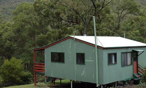 Cave Rock Cottages - Accommodation Gold Coast 2