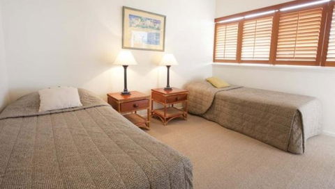 Whalewatch Ocean Beach Resort - Accommodation Gold Coast 1