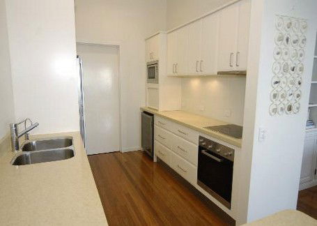 Claytons On Cylinder Beach Front Apartments - Accommodation Gold Coast 0