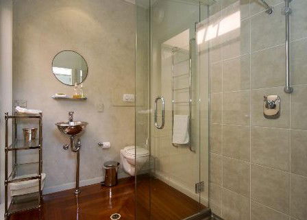 Claytons On Cylinder Beach Front Apartments - Accommodation Gold Coast 4