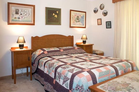 Rock-Al-Roy Bed And Breakfast - Accommodation Gold Coast 1