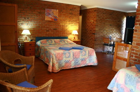 Wondai Colonial Motel And Restaurant - Accommodation Gold Coast 1