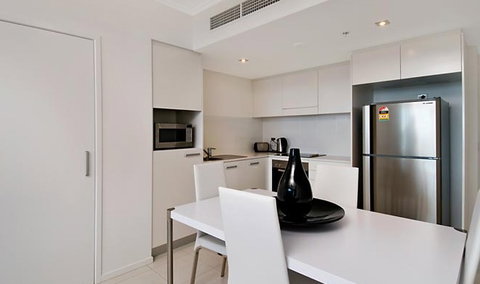 Ocean Pacific Resort - Accommodation Gold Coast 4