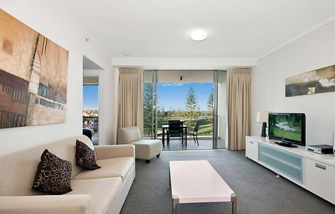 Ocean Pacific Resort - Accommodation Gold Coast 5