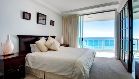 Reflection On The Sea - Accommodation Gold Coast 2