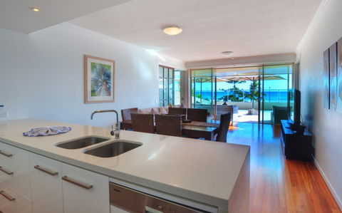 Reflection On The Sea - Accommodation Gold Coast 3