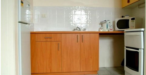 Islander Backpackers Resort - Accommodation Gold Coast 0