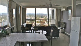 Anacapri Apartments - Accommodation Gold Coast 4