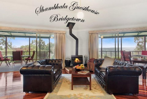 Shambhala Guesthouse - Accommodation Gold Coast 9