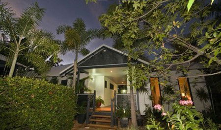 BroomeTown Boutique Accommodation - Gold Coast 4U 1