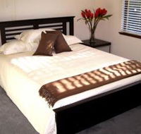 Demco Bed and Breakfast - Gold Coast 4U