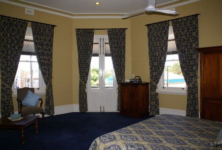 The York Heritage Hotel And Terraces - Accommodation Gold Coast 1