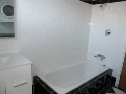 Adair Apartment - Accommodation Gold Coast 7