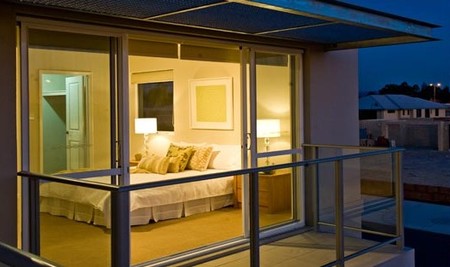 Champion Lakes Accommodation Waterside - Accommodation Gold Coast 3