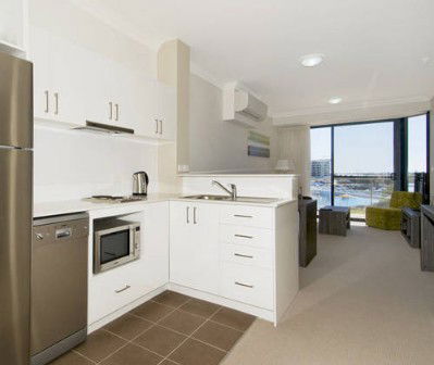 Quality Suites Crest Mandurah - Accommodation Gold Coast 2