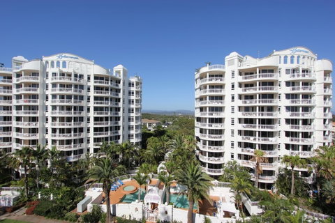 Burleigh Mediterranean Resort - Accommodation Gold Coast 2