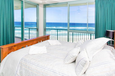 Waterford Apartments On Main Beach - Accommodation Gold Coast 2