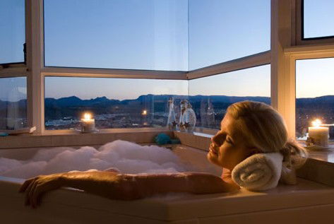 Second Avenue Apartments - Accommodation Gold Coast 1