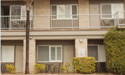 Tropicana Motel - Accommodation Gold Coast 4