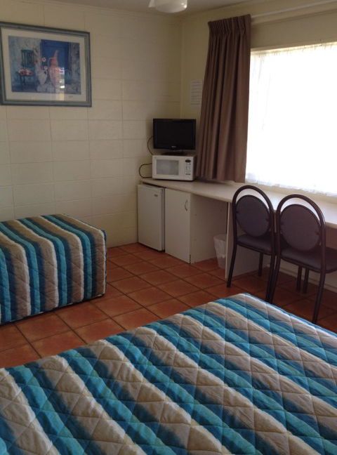 Sunburst Motel - Accommodation Gold Coast 4