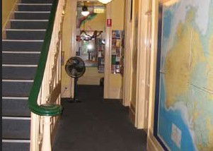 Backpacker Yellow Submarine - Accommodation Gold Coast 3