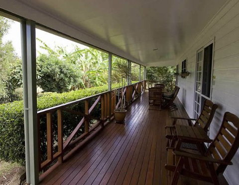 Birds 'n' Bloom Cottages - Accommodation Gold Coast 3