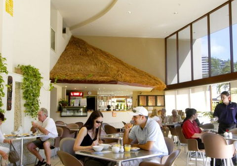 Broadbeach Savannah - Accommodation Gold Coast 4