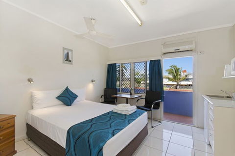 Strand Motel - Accommodation Gold Coast 1