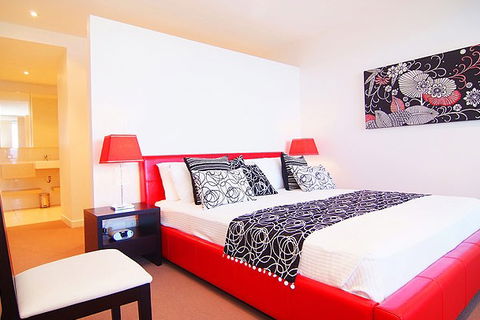 Coral Cove Apartments - Accommodation Gold Coast 4