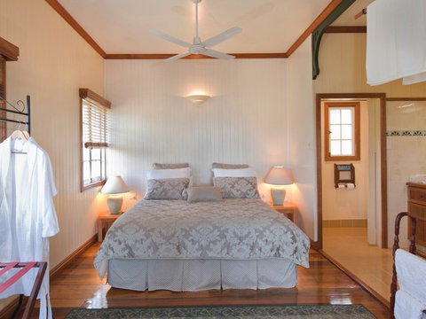 Foxwell Park Lodge - Accommodation Gold Coast 4