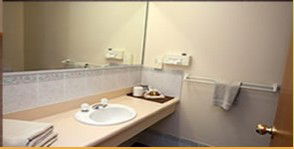 Comfort Inn Blue Shades - Accommodation Gold Coast 4