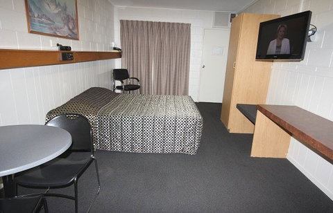 The Black Diamond Motel - Accommodation Gold Coast 2