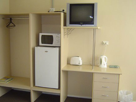 Affordable Accommodation Proserpine - Accommodation Gold Coast 2