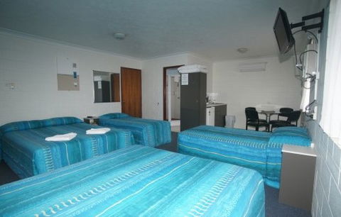 Cedar Lodge Motel - Accommodation Gold Coast 2