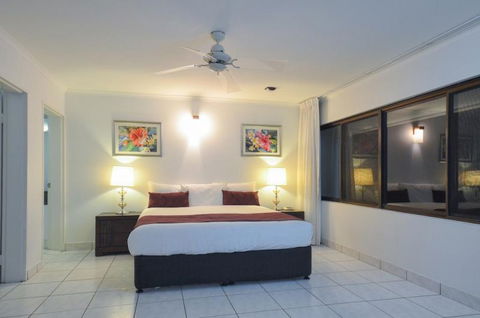 Roydon Beachfront Holiday Apartments - Accommodation Gold Coast 7