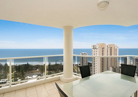 Oscar On Main Resort - Accommodation Gold Coast 1