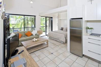 Julians Apartments - Accommodation Gold Coast 4