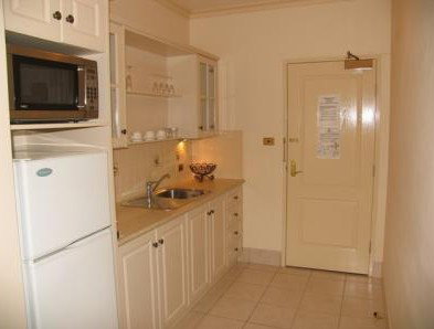 The Lawson Motor Inn - Accommodation Gold Coast 3