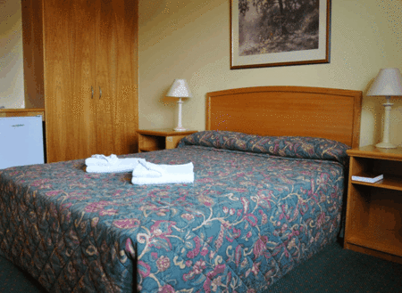 Meadowbrook Hotel - Accommodation Gold Coast 0