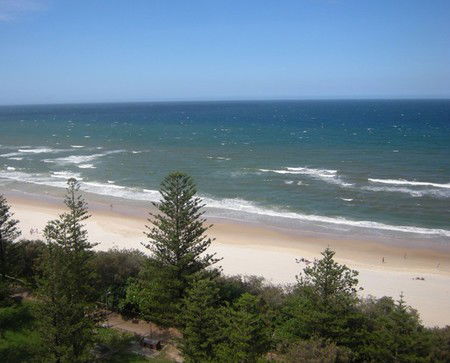 Pacific Regis Beachfront Apartments - Accommodation Gold Coast 0