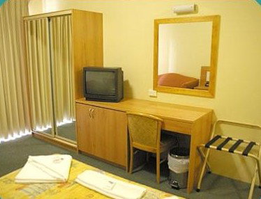 Rest Easy Motel - Accommodation Gold Coast 0