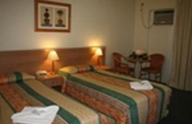 Rest Easy Motel - Accommodation Gold Coast 1