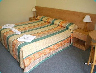 Rest Easy Motel - Accommodation Gold Coast 3