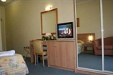 Rest Easy Motel - Accommodation Gold Coast 4